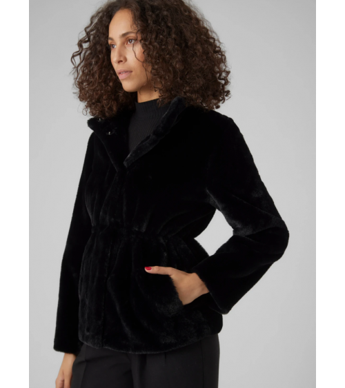 VERO MODA FUR  JACKET....