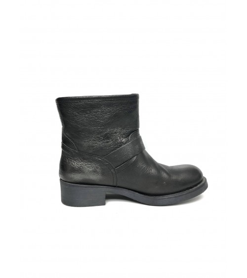 Leather boots - Black.